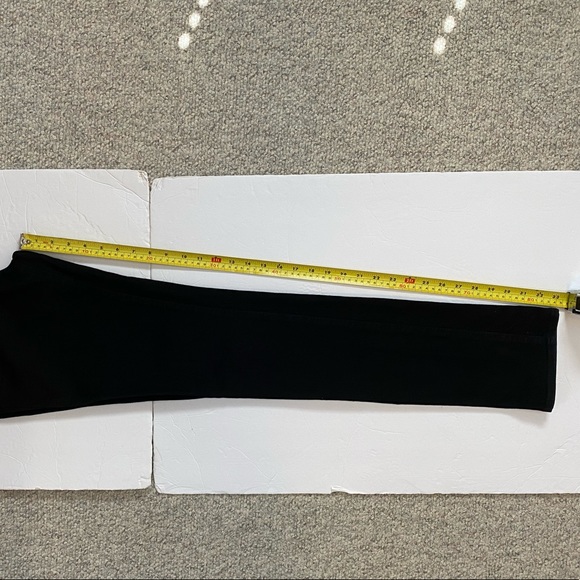 J Brand Jett Black Jeans - Picture 9 of 10